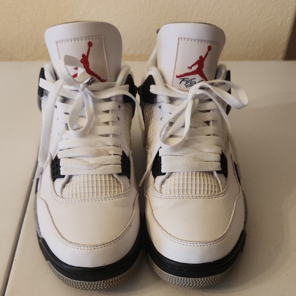 Mens Air Jordans 4 Retro Size 10.5